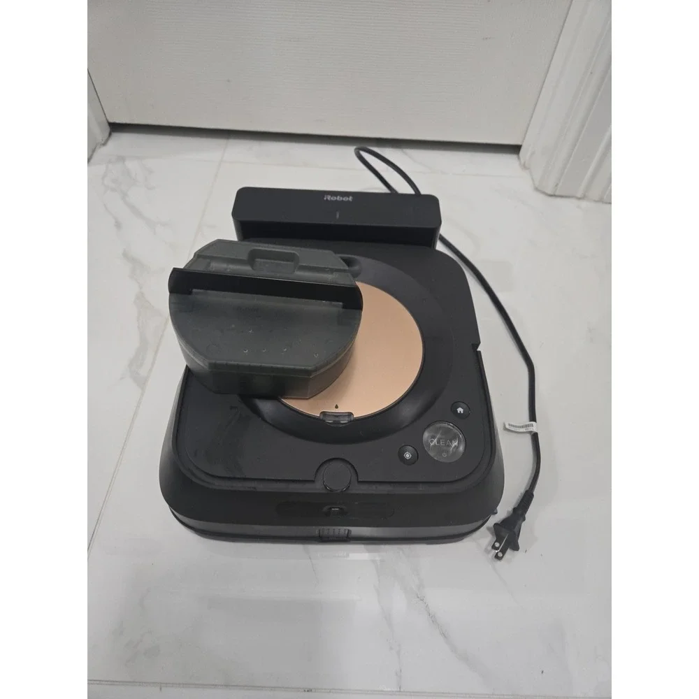 iRobot Braava Jet M6 Robot Mop  Connected Mop - Black #SC7876